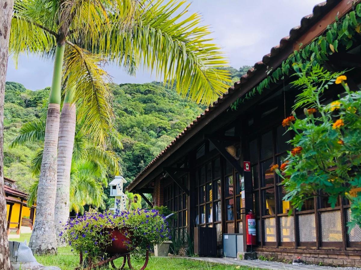 Hotel Bosques Do Massaguacu カラグァタトゥバ エクステリア 写真